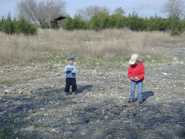 2003-03-16 08-59-32-Camping-Jim-Hogg-Chance-Dax.JPG
